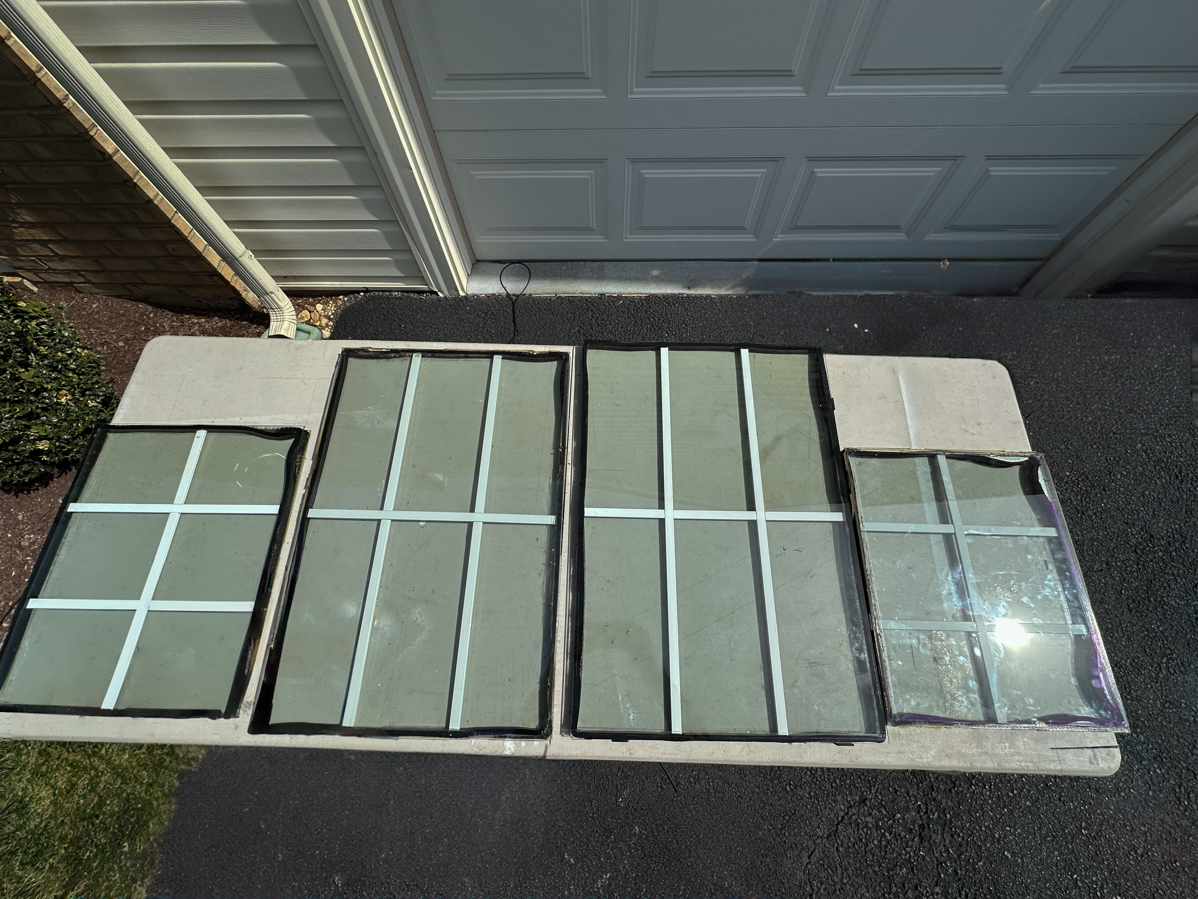 Broken Seal Glass Replacement before 0 photo.