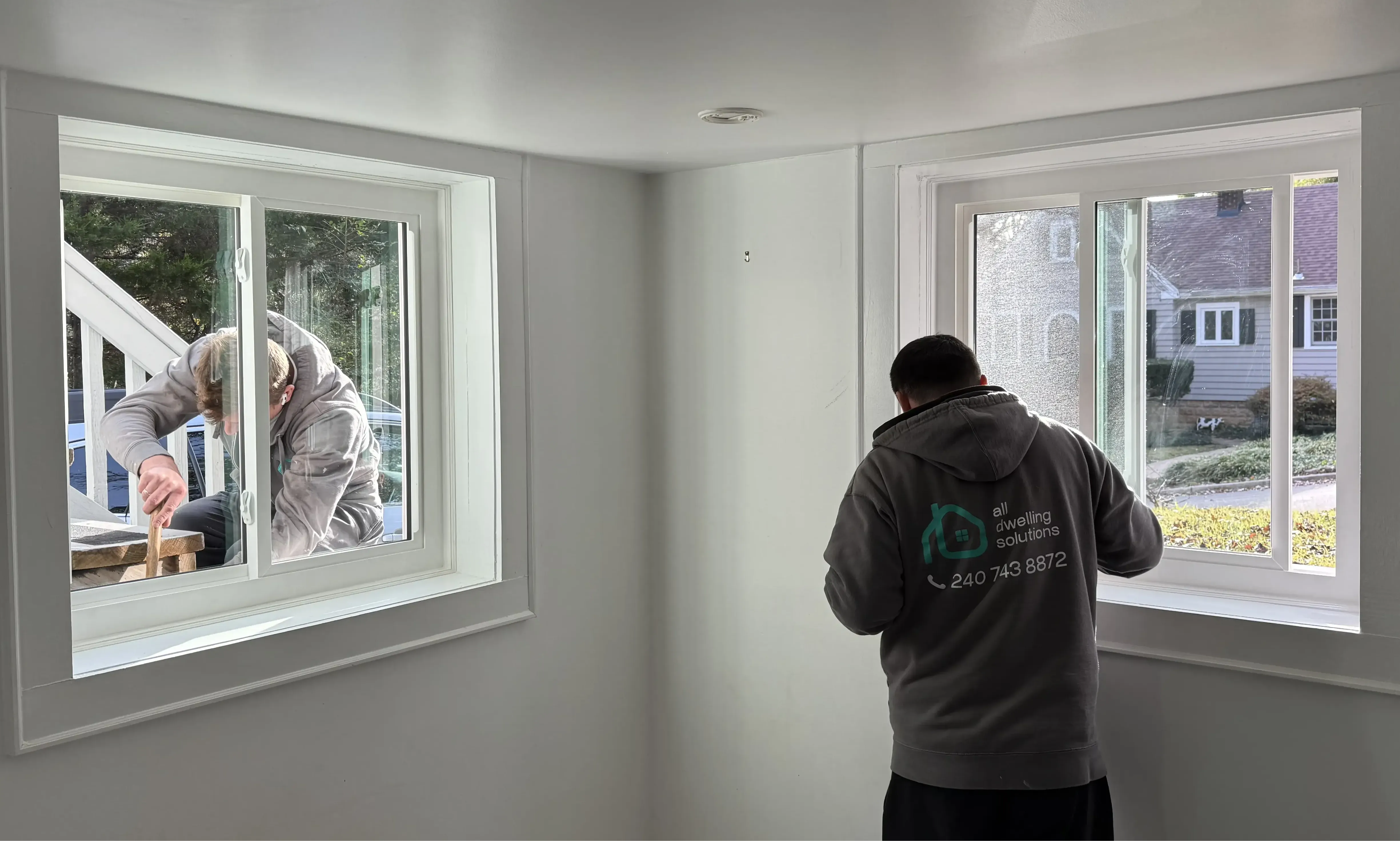 Vinyl Slider Windows Replacement project main photo.