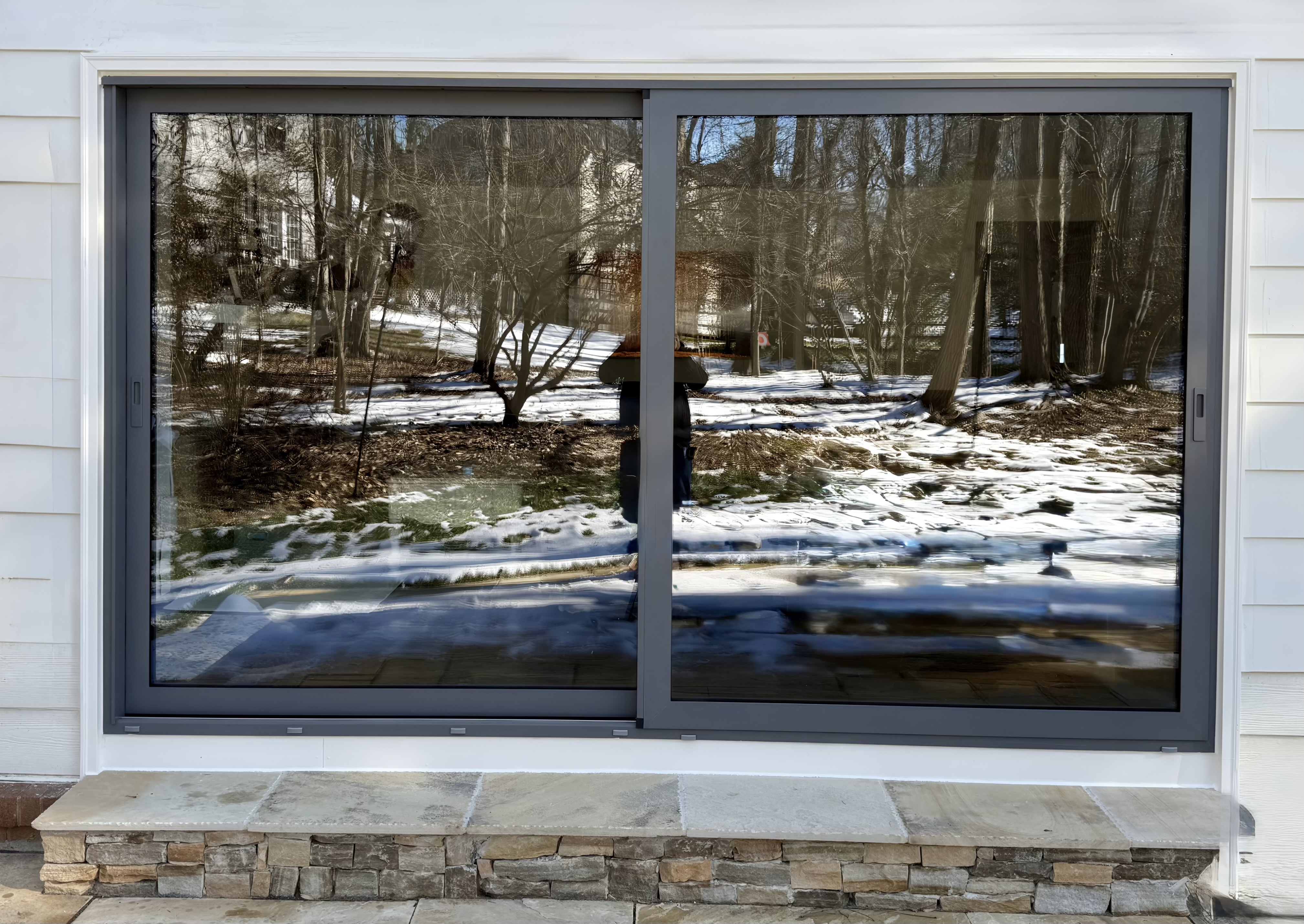European OKNOPLAST Aluminum Sliding Patio Door project main photo.