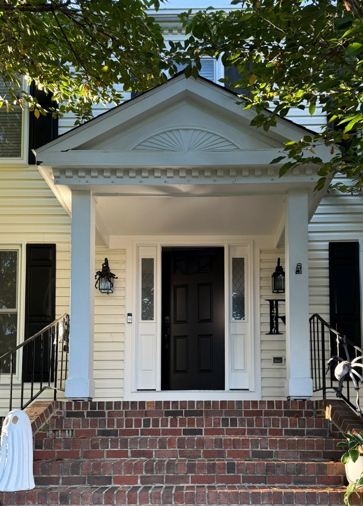 Entry Door Replacement project main photo.