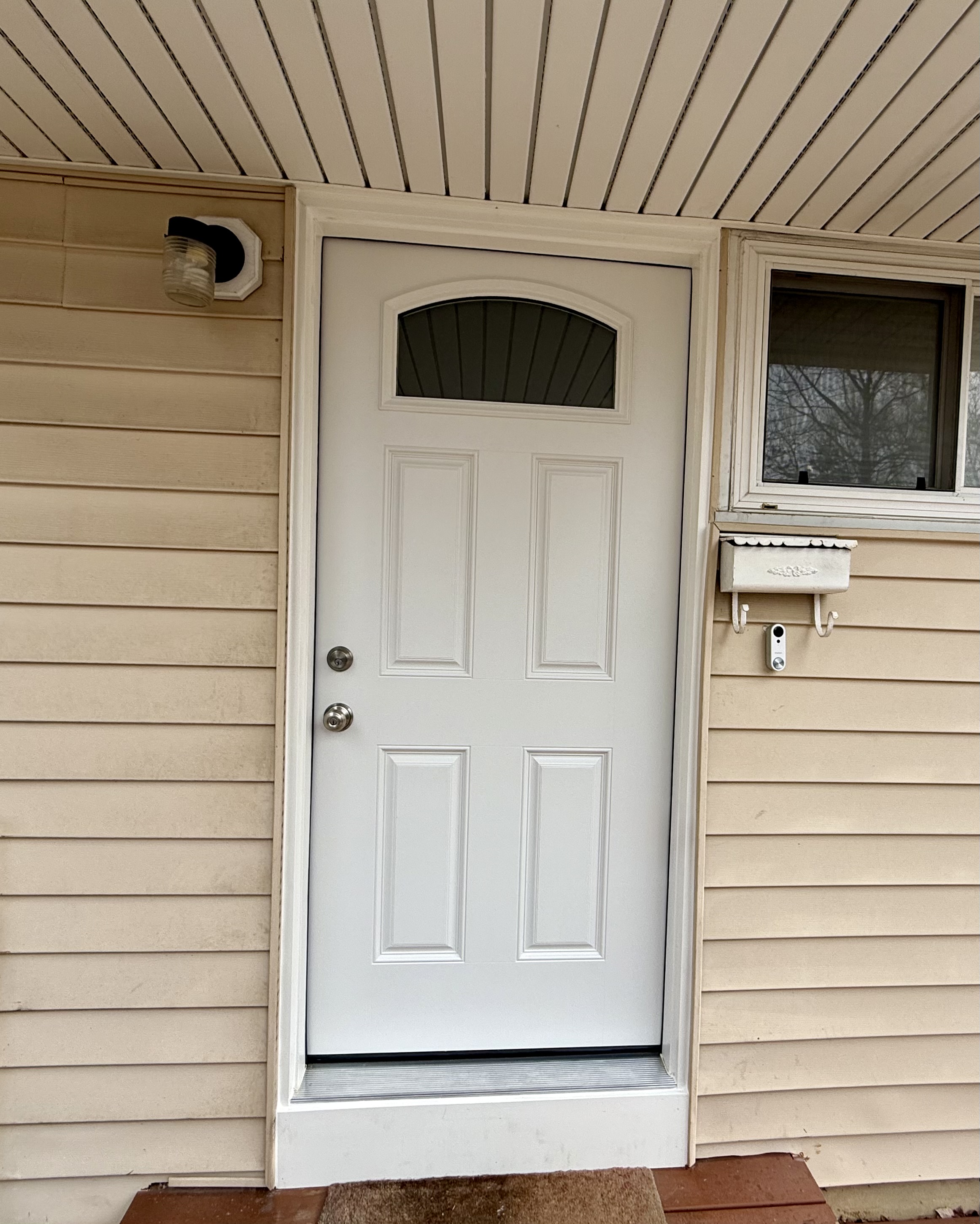 Fiberglass Entry Door Installation project main photo.
